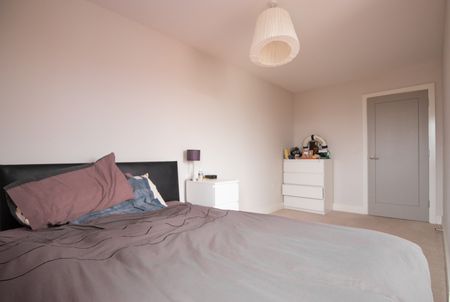 3 Bed Penthouse, Salcombe Court, E14 - Photo 4