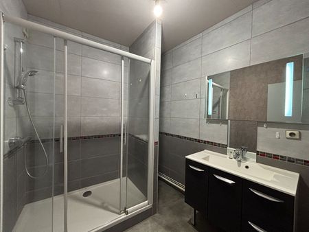 Location Appartement 3 pièces 80m² - Photo 5