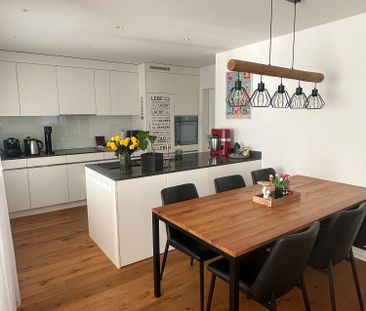 Traumhafte 3.5-Zimmerwohnung mit atemberaubender Bergsicht - Photo 6