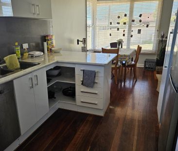 Queens Park - Photo 5