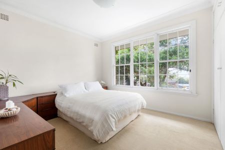 Elanora Heights, 21 Allington Crescent - Photo 3