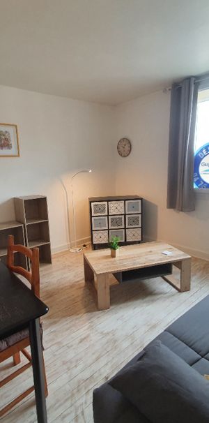 LOCATION : appartement F1 meublé à VALENCE - Photo 1