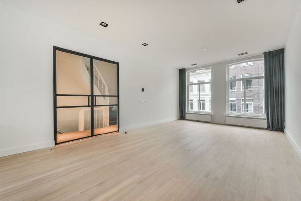 Appartement te huur: Pieter Cornelisz. Hooftstraat 121-2 1071 BS Amsterdam - Photo 1