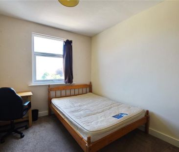 6 bedroom semi-detached house to rent - Photo 4