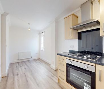 2 bedroom terraced house to rent - Photo 1