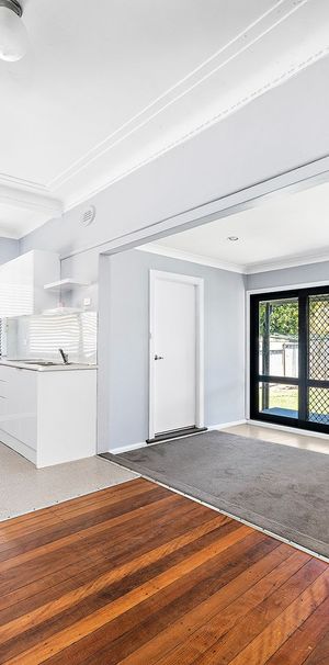 Family Home In Fantastic Location - Photo 2