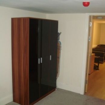 1 Bed Self contained - Student flat Fallowfield for Couple - Photo 1