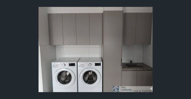 STUDIO/BEDSIT! - Photo 1