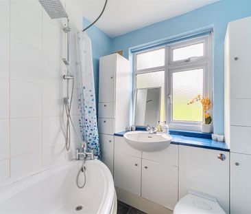 Eastcote Lane, Harrow, HA2 - Photo 5