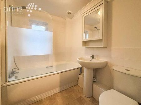 Chilcombe Way, Lower Earley, Reading, RG6 - Photo 2