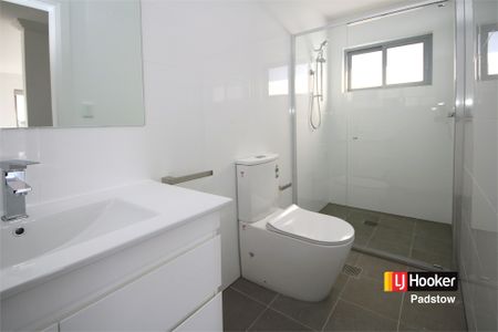 Top of the town family home with beautiful views. - Photo 5