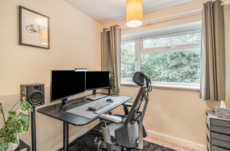 3 bedroom terraced house to rent - Photo 5