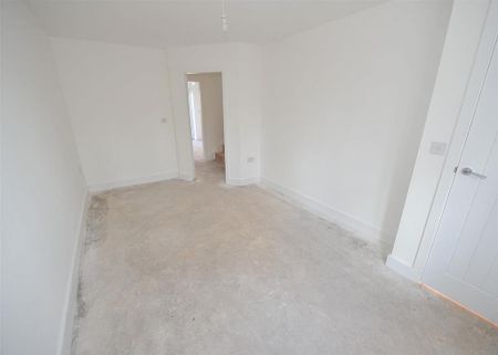 4 bedroom terraced house to rent - Photo 4