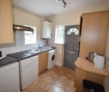 2 bedroom flat to rent - Photo 6