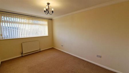 3 bedroom detached house to rent - Photo 4