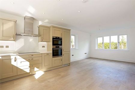 Brand new, high specification detached house with wraparound garden - Photo 5