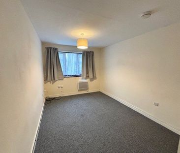 4 bedroom terraced house to rent - Photo 5