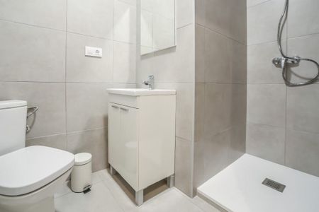 Carrer de Sueca, Valencia, Valencian Community 46006 - Photo 4