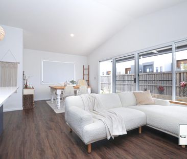 Executive style living- Fenced yard - Photo 1