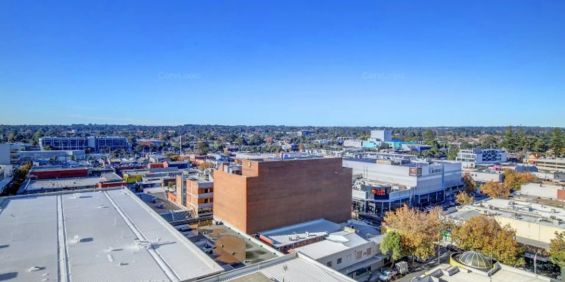 Great views, Central location, Metres from the beach! - Photo 3