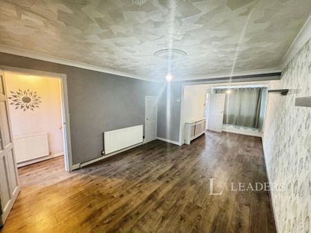 3 bedroom terraced house to rent - Photo 2