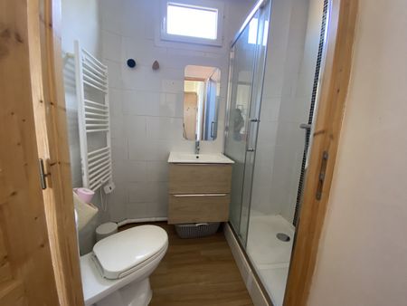 STUDIO MEUBLE A LOUER / LA LOUBIERE - TOULON - Photo 4