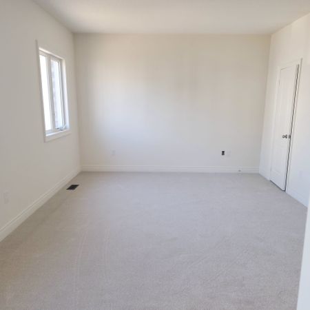 For Lease - 172 Bloomfield Crescent, Cambridge, Ontario - Photo 4