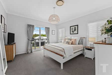 75 Hipwood St, Norman Park QLD 4170 - House For Rent | Domain - Photo 4