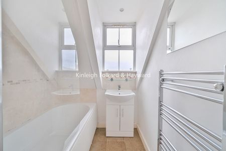 Market Place, London, N2 - Photo 5