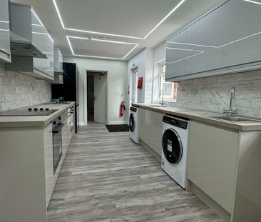 Modern Rooms with Private En-Suites – Just 5 Minutes from Watford G... - Photo 4