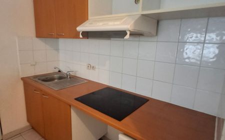 Appartement à louer 2 pièces • 49,35 m2 Nîmes - Photo 2