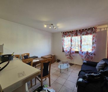 1.5 room studio on the 1st floor with outside parking space - Photo 3