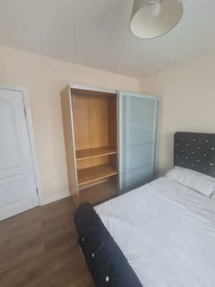 Room in a Shared House, Cowley Road, IG1 - Photo 1