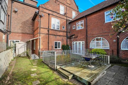 2 bedroom maisonette to rent - Photo 3