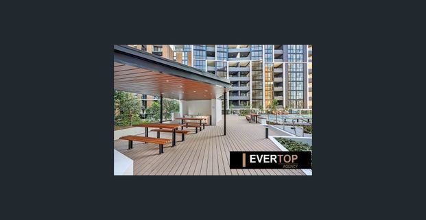 FOR LEASE – Modern One-Bedroom Apartment in Prime Westmead Location 1 Bed | 1 Bath | 1 Car - Photo 1