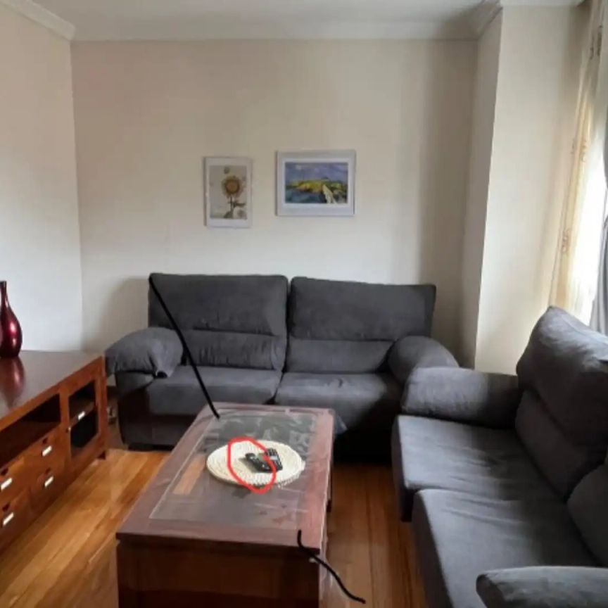 Piso de alquiler en Calle San Martín del Pino, 16, Peñacastillo - Nueva Montaña - Photo 1