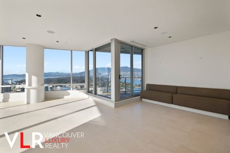Condo in Downtown Vancouver, BC - Photo 5