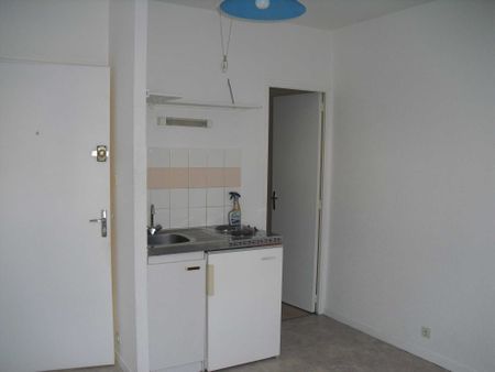 Studio de 20m² – Place des Carmes – LIMOGES – BEGIP - Photo 2