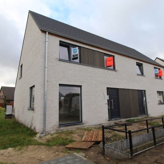 Prachtige nieuwbouwwoning te huur in Sijsele - Photo 1