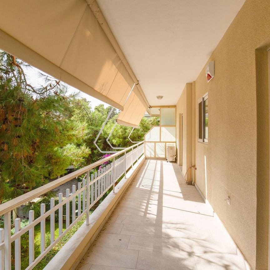 Ενοικίαση κατοικίας, 52 τ.μ., Βάρη, 950 € - Photo 1