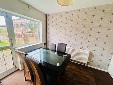 Marlborough Road, Gillingham, ME7 - Photo 2