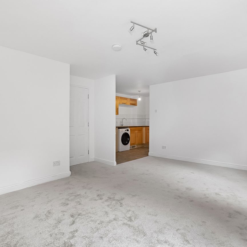 Thistley Court, Greenwich, SE8, London - Photo 1