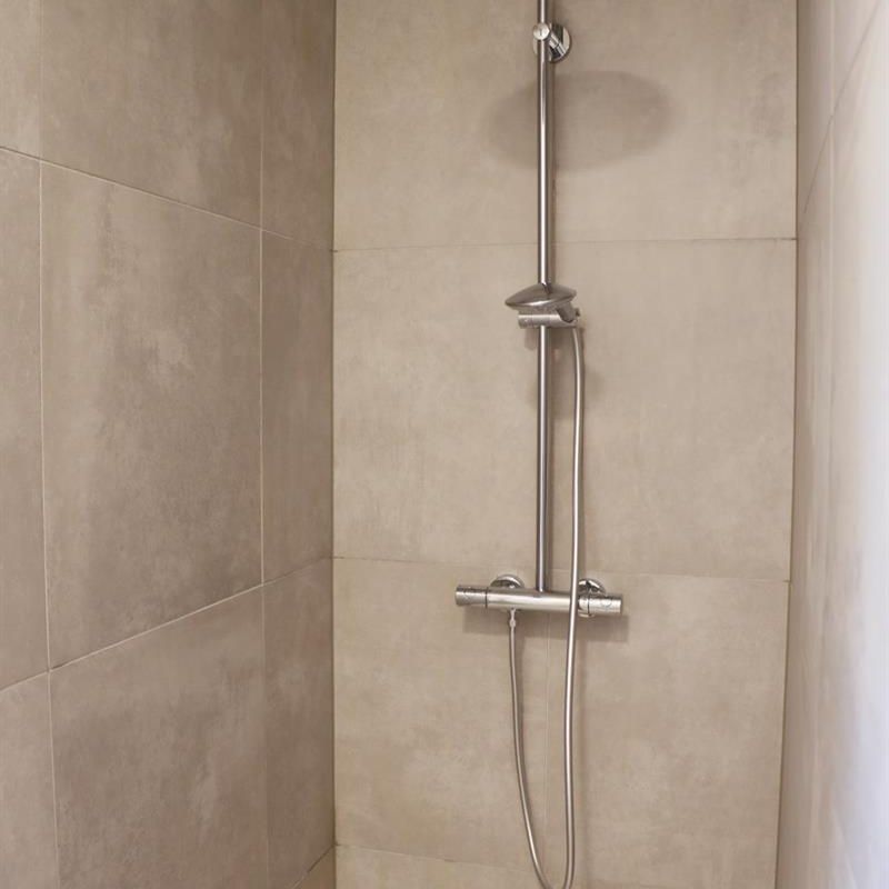 Gerenoveerde woning met 2 kamers te Dilbeek - Photo 1