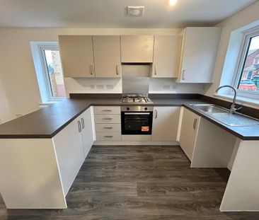 3 bedroom detached house to rent - Photo 5