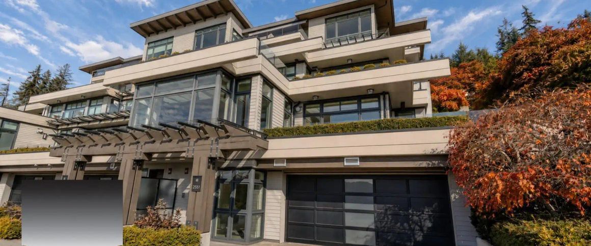 2551 Highgrove Mews, West Vancouver — 2551 Highgrove Mews, West Vancouver - Photo 1