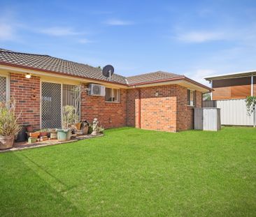 Modern & Comfortable 3-Bedroom Townhouse in Green Valley! - Photo 6