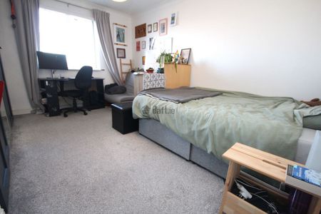 House to rent in Dublin, Walkinstown - Photo 2