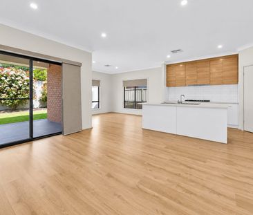 Modern Three-Bedroom Home - Photo 4