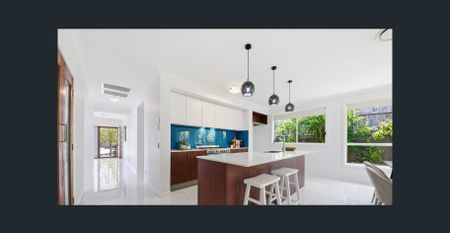 Modern Family Home in Campbelltown - Photo 2