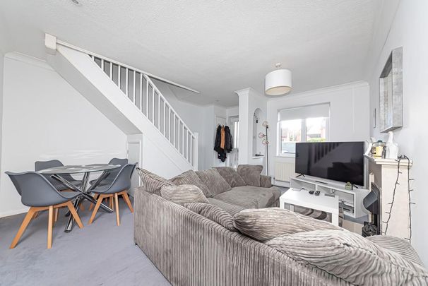 2 bedroom semi-detached house to rent - Photo 1